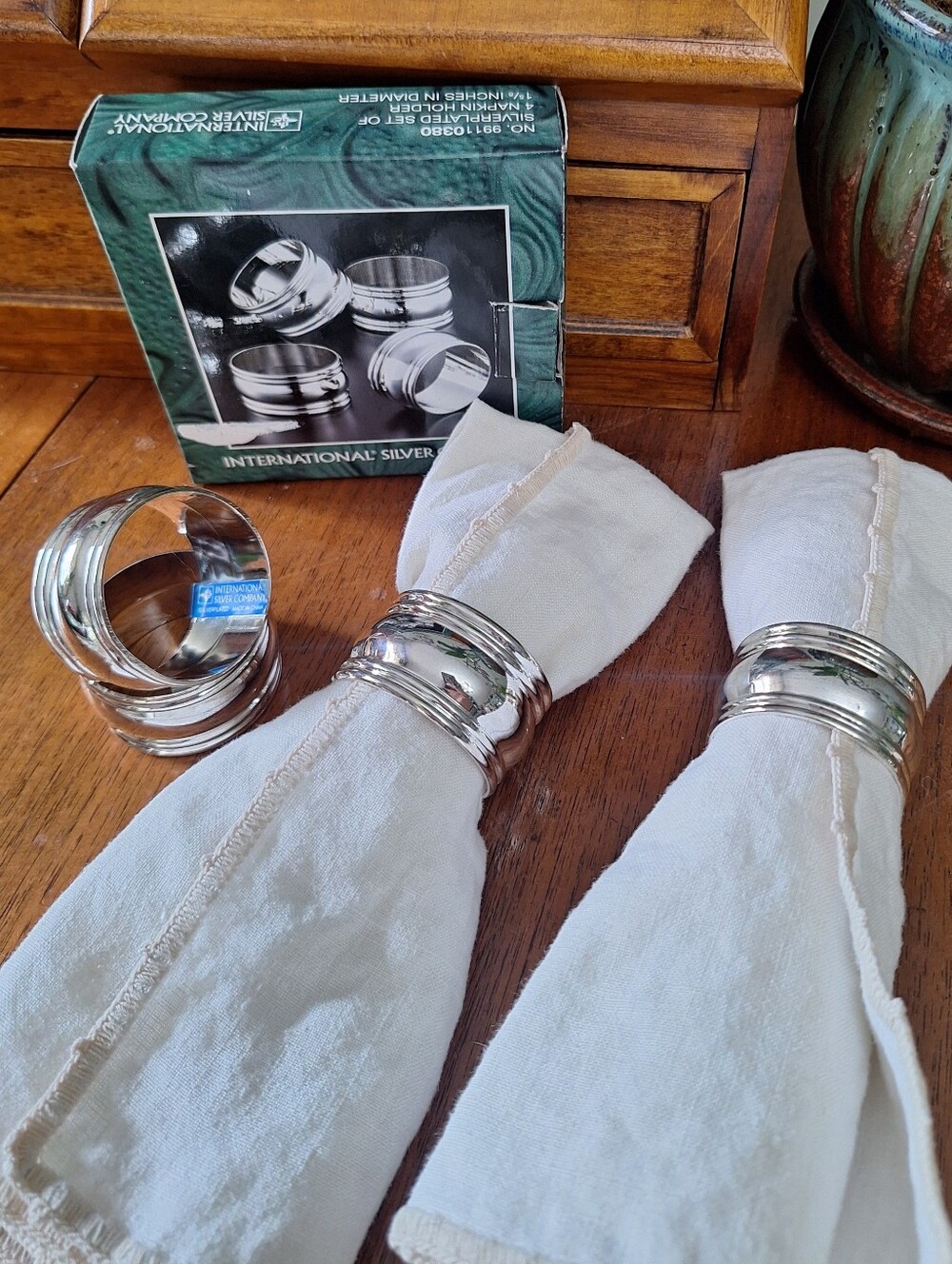 Silver Plated Napkin Rings Holders Set Of 4 With Box
